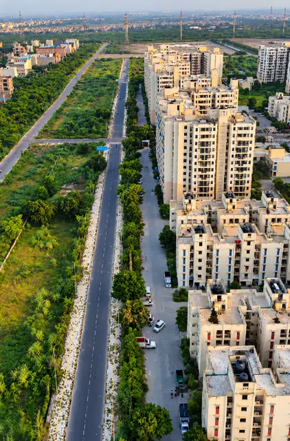 Narela Sector G2-G6 DDA society ke saath chaudi sadak
